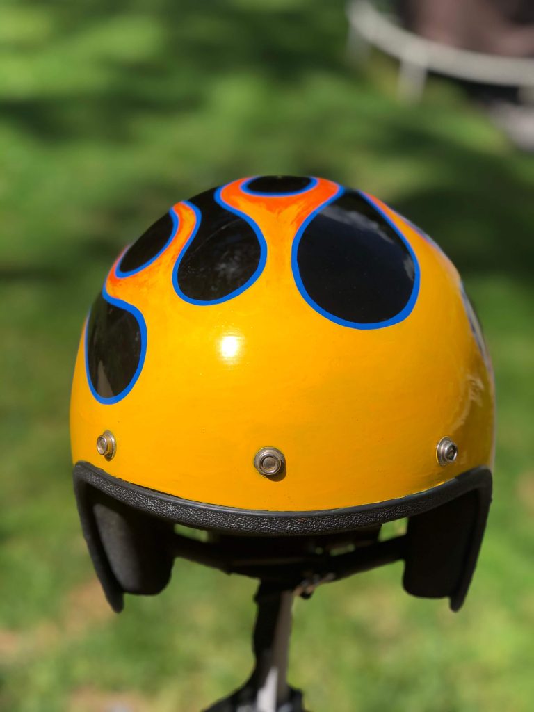 motorcycles_helmets